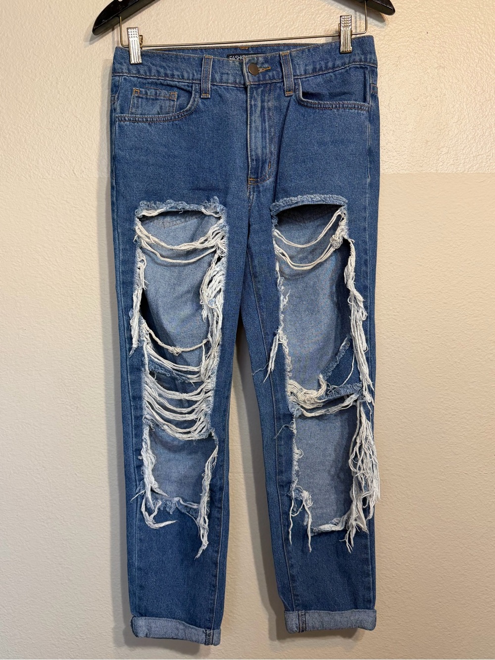 Distressed High-Rise Blue Jeans Fashion Nova size 1